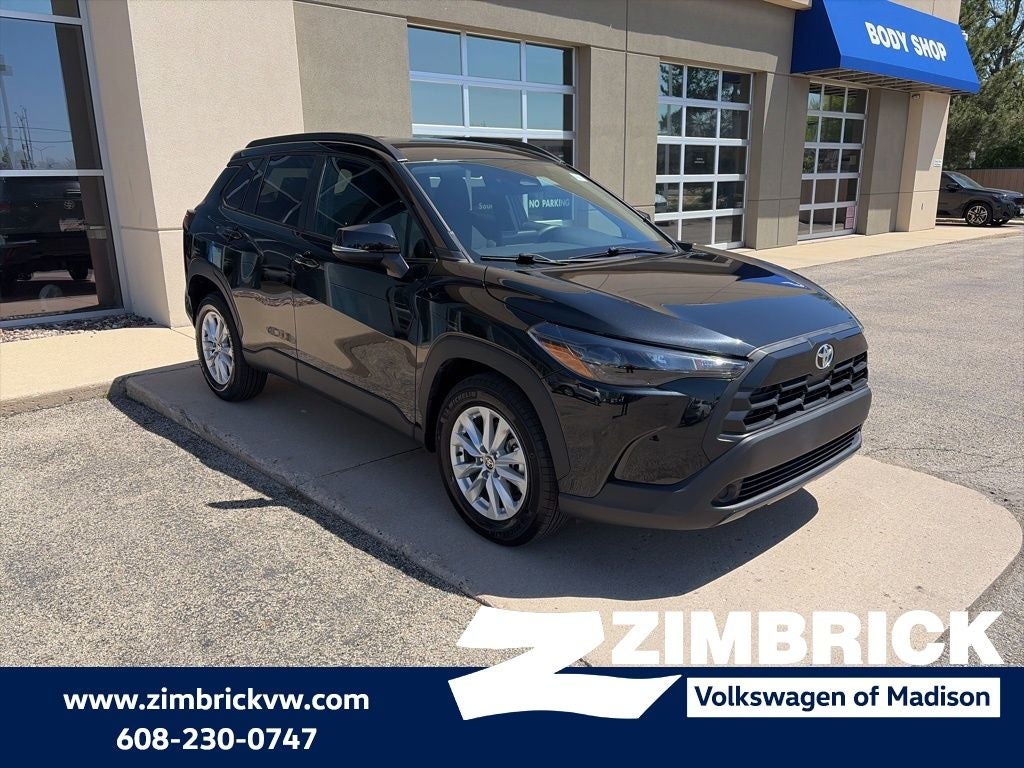 2026 Toyota Corolla Cross LE