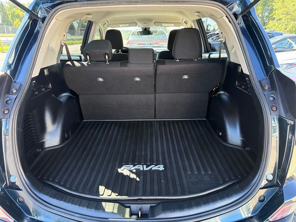 2017 Toyota RAV4 LE