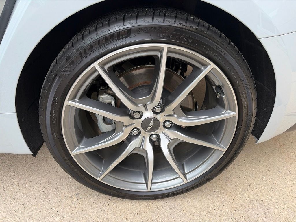 2022 Genesis G70 2.0T