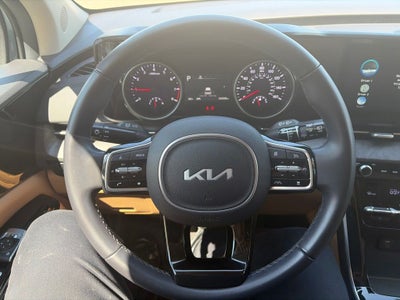2024 Kia Carnival EX