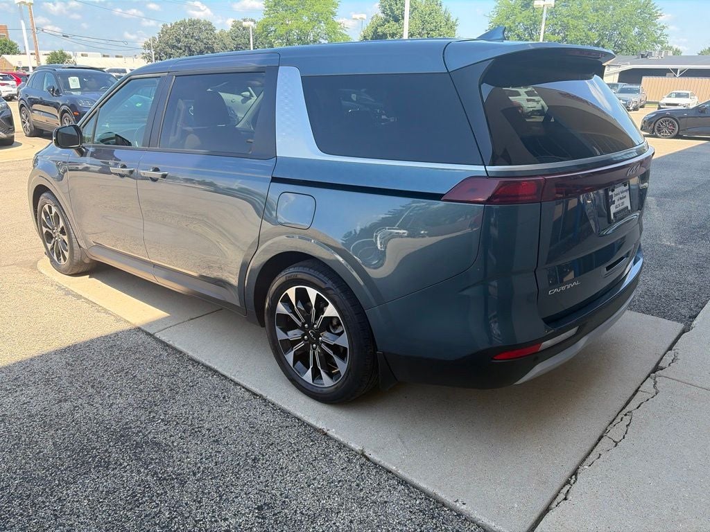 2024 Kia Carnival EX