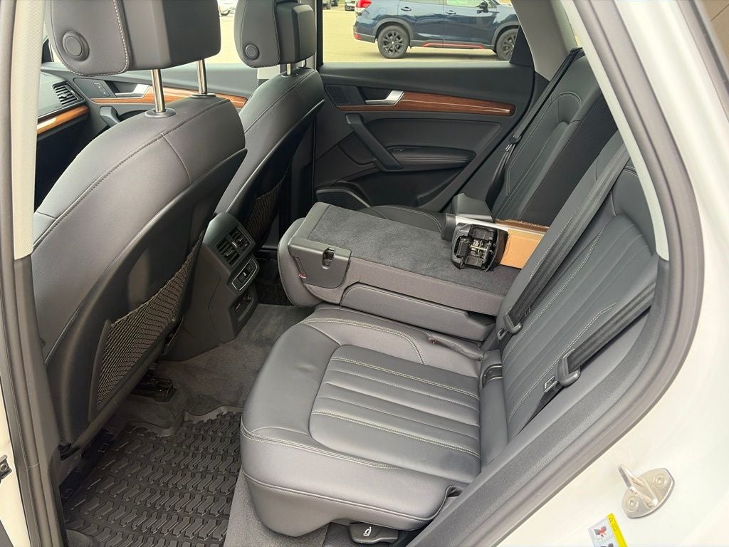2023 Audi Q5 45 S line Premium quattro