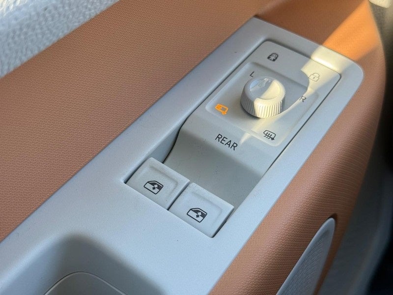 2025 Volkswagen ID. Buzz Pro S Plus