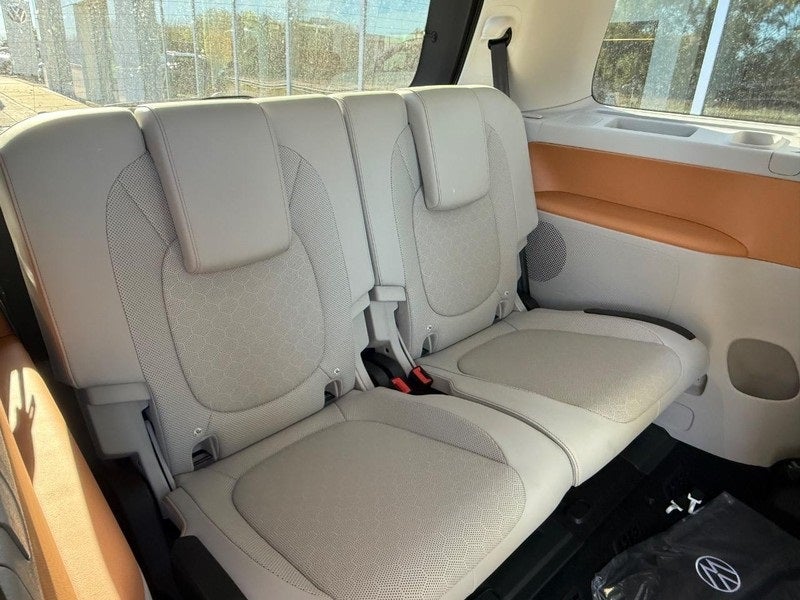 2025 Volkswagen ID. Buzz Pro S Plus