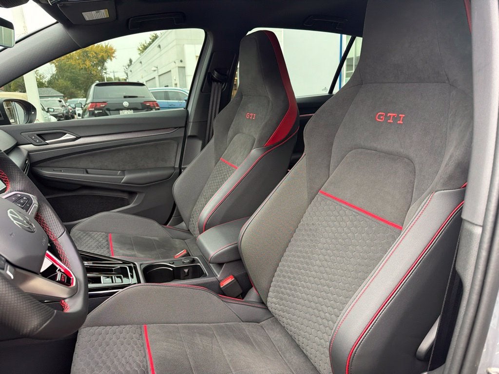 2026 Volkswagen Golf GTI SE
