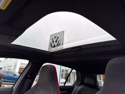 2026 Volkswagen Golf GTI SE