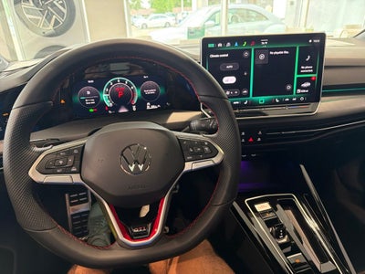 2026 Volkswagen Golf GTI SE