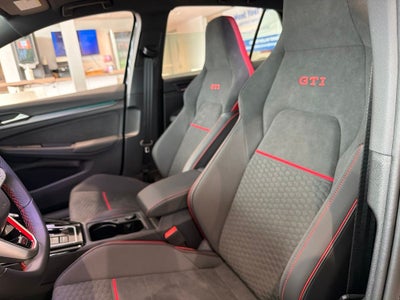 2026 Volkswagen Golf GTI SE