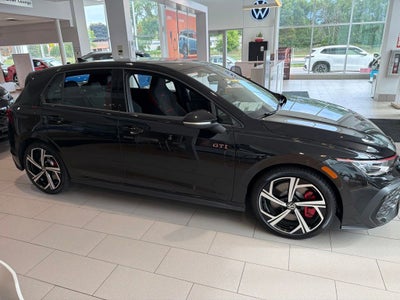 2026 Volkswagen Golf GTI SE