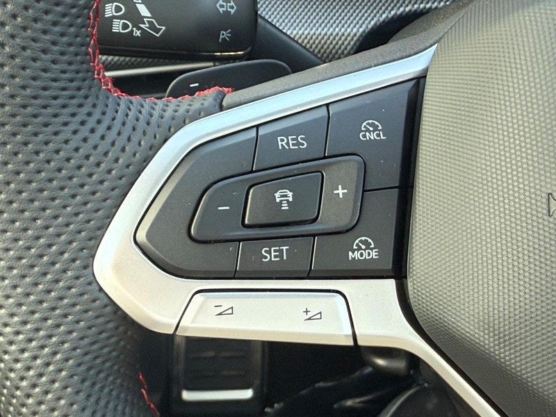 2025 Volkswagen Golf GTI Autobahn