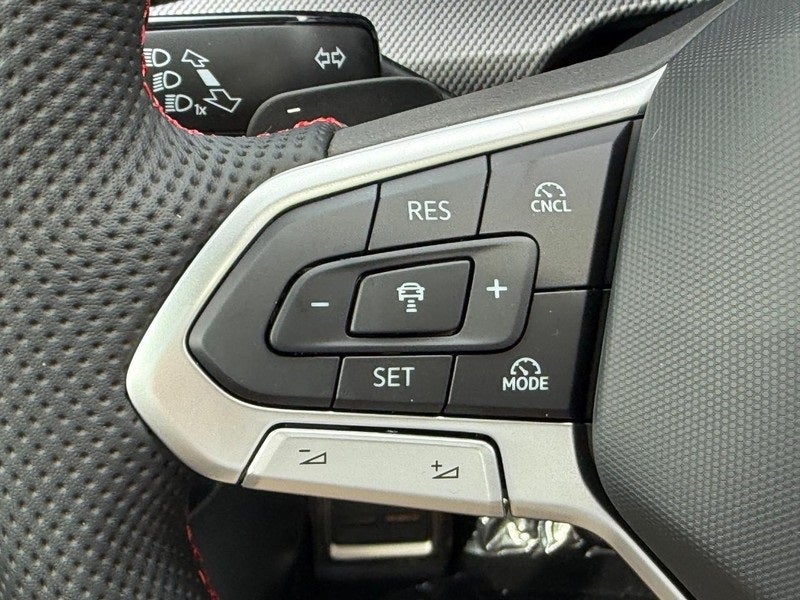 2025 Volkswagen Golf GTI Autobahn