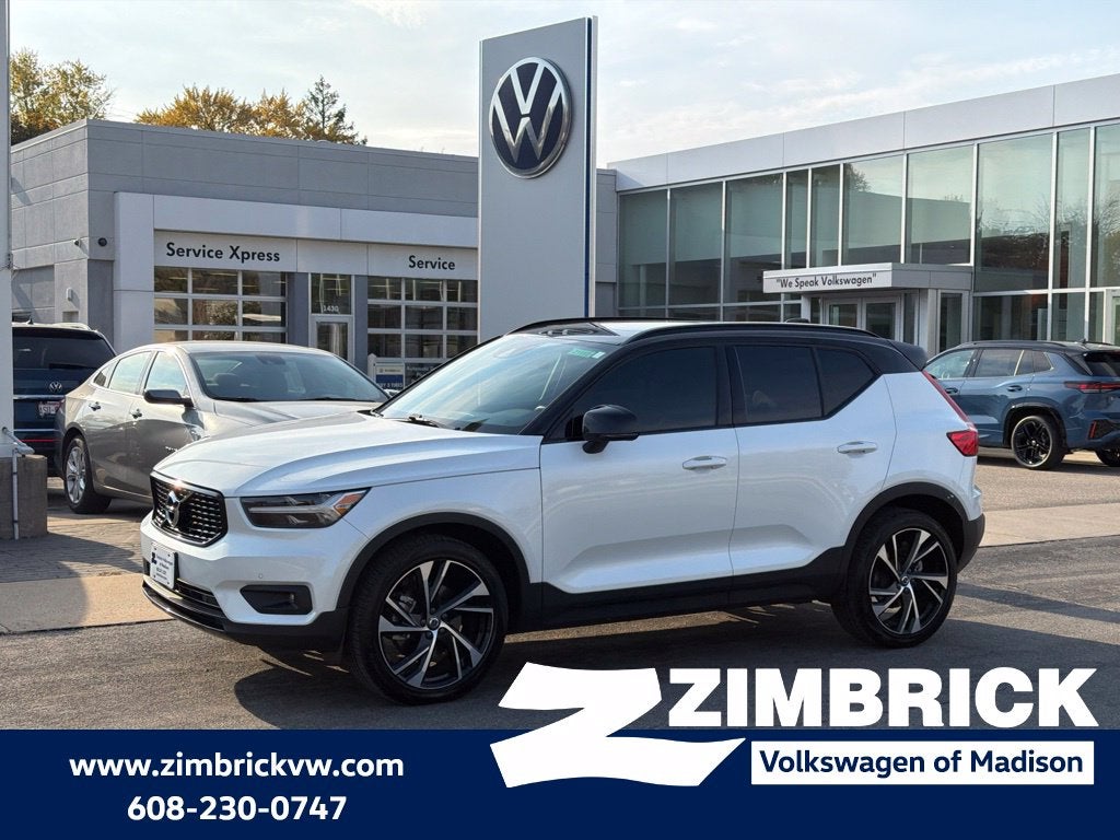 2021 Volvo XC40